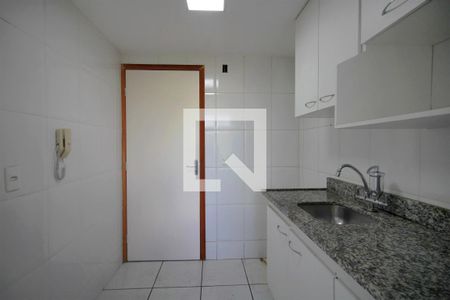 Cozinha de apartamento para alugar com 3 quartos, 85m² em Pompéia, Belo Horizonte