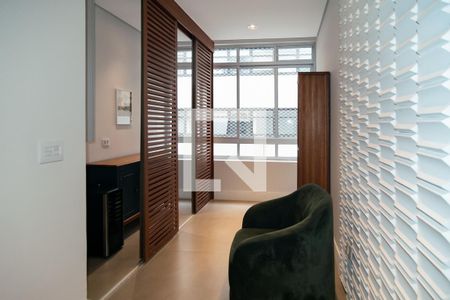 Sala de apartamento à venda com 3 quartos, 200m² em Bela Vista, São Paulo