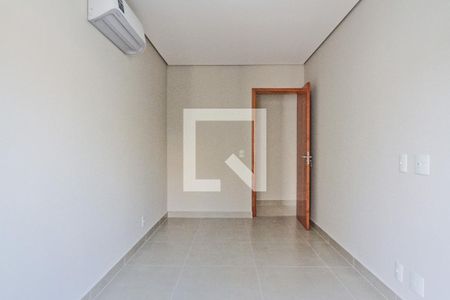 Quarto 1 de casa à venda com 3 quartos, 192m² em Parque Sao Domingos, São Paulo