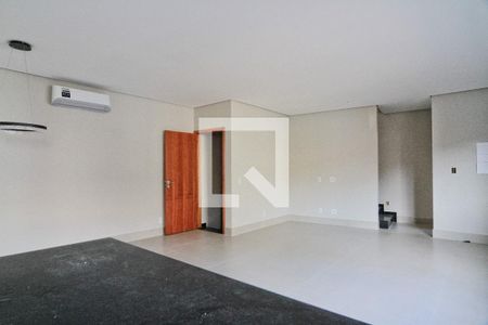 Sala de casa à venda com 3 quartos, 192m² em Parque Sao Domingos, São Paulo