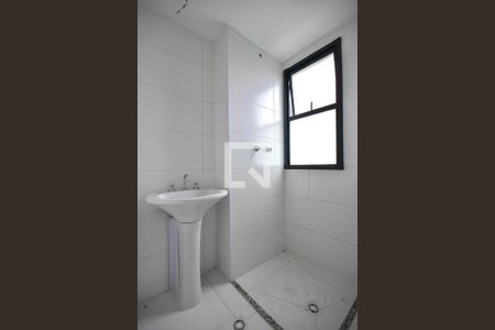Banheiro de apartamento à venda com 2 quartos, 47m² em Vila Suzana, São Paulo