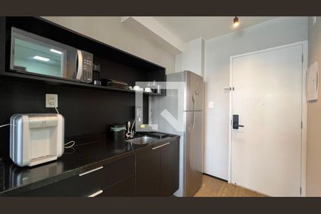 Cozinha de kitnet/studio à venda com 1 quarto, 24m² em Jardim Paulistano, São Paulo