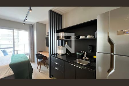 Cozinha de kitnet/studio à venda com 1 quarto, 24m² em Jardim Paulistano, São Paulo