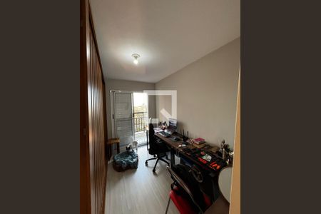Quarto de apartamento à venda com 3 quartos, 83m² em Jardim Flor da Montanha, Guarulhos