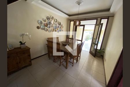 Sala de casa à venda com 5 quartos, 360m² em Jacarepaguá, Rio de Janeiro