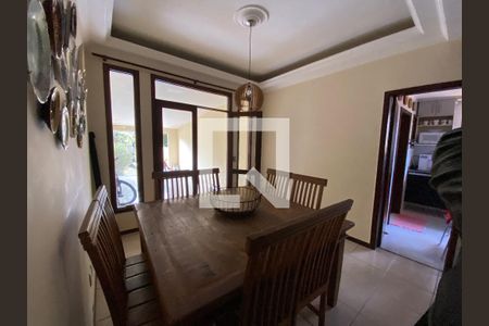 Sala de casa à venda com 5 quartos, 360m² em Jacarepaguá, Rio de Janeiro