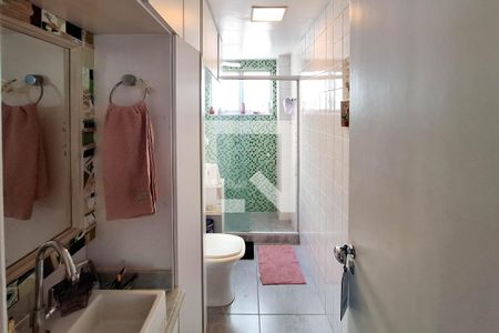 Banheiro da Suíte 1 de apartamento à venda com 2 quartos, 90m² em Icaraí, Niterói