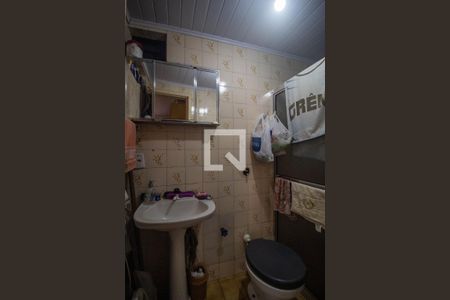 Banheiro de apartamento à venda com 1 quarto, 39m² em Azenha, Porto Alegre