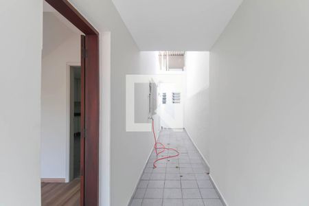 Corredor de casa à venda com 4 quartos, 125m² em Vila Zelina, São Paulo