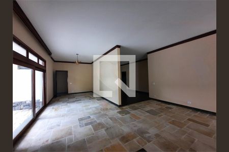 Casa à venda com 3 quartos, 371m² em Jardim Santa Helena, São Paulo