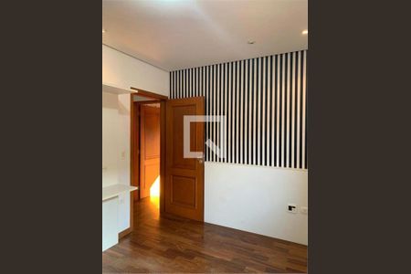 Casa à venda com 4 quartos, 281m² em Jardim Belgica, São Paulo