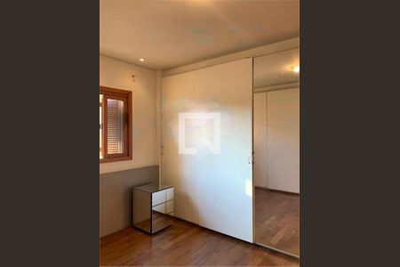 Casa à venda com 4 quartos, 281m² em Jardim Belgica, São Paulo