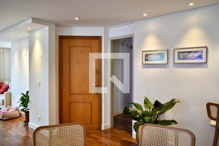 Sala de apartamento para alugar com 3 quartos, 120m² em Chácara Inglesa, São Paulo