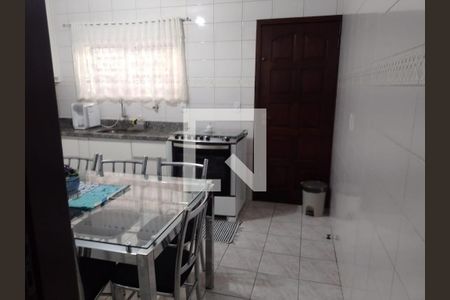 Casa à venda com 3 quartos, 134m² em Santa Terezinha, Santo André
