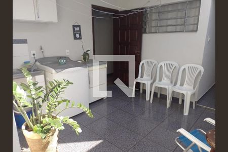 Casa à venda com 3 quartos, 134m² em Santa Terezinha, Santo André