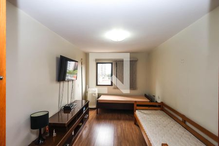 Suíte de apartamento à venda com 3 quartos, 130m² em Aclimação, São Paulo