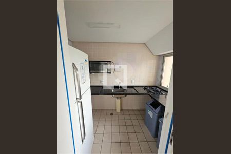 Apartamento à venda com 3 quartos, 60m² em Santa Constança, São Paulo