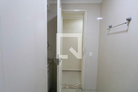Banheiro Social de apartamento para alugar com 4 quartos, 126m² em Jardim Praiano, Guarujá