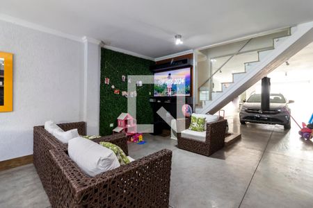 Sala de Estar de casa à venda com 3 quartos, 260m² em Vila Mariza Mazzei, São Paulo