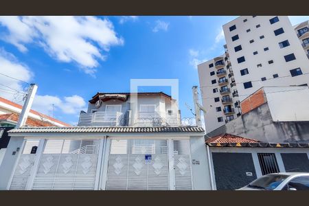Fachada de casa à venda com 3 quartos, 260m² em Vila Mariza Mazzei, São Paulo