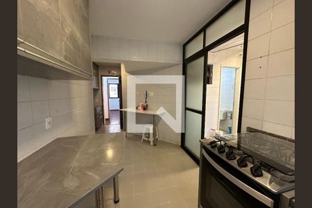 Cozinha de apartamento à venda com 3 quartos, 90m² em Alphaville, Barueri