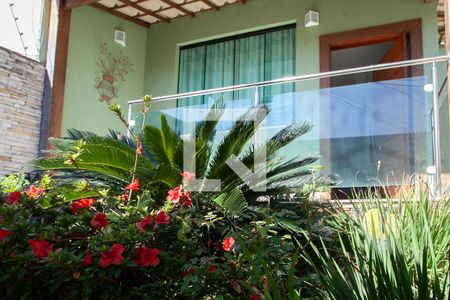 Fachada de casa à venda com 4 quartos, 303m² em União, Belo Horizonte