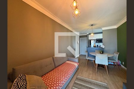 Sala de apartamento à venda com 3 quartos, 62m² em Vila Curuçá, Santo André