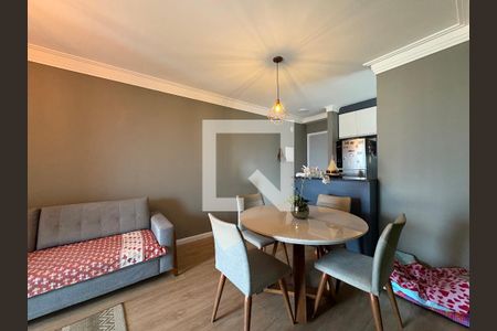 Sala de apartamento à venda com 3 quartos, 62m² em Vila Curuçá, Santo André