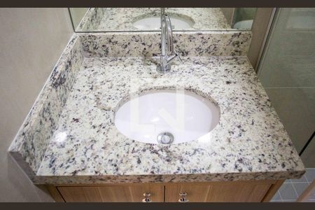 Banheiro de kitnet/studio para alugar com 1 quarto, 20m² em Centro, Diadema