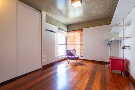 Suíte de apartamento à venda com 2 quartos, 142m² em Pinheiros, São Paulo