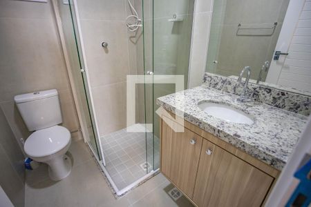 Banheiro de kitnet/studio para alugar com 1 quarto, 20m² em Centro, Diadema