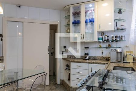 Cozinha de casa para alugar com 4 quartos, 400m² em Belvedere, Belo Horizonte