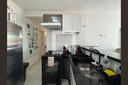 Cozinha de apartamento à venda com 2 quartos, 104m² em Jardim Silvana, Santo André