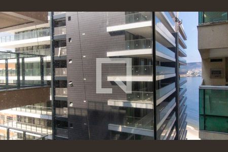 Sala de apartamento à venda com 2 quartos, 75m² em Icaraí, Niterói