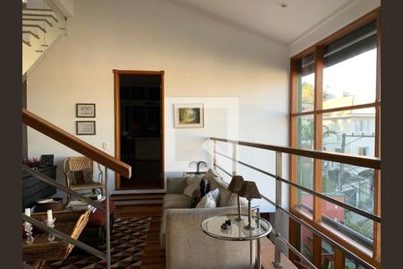 Casa à venda com 4 quartos, 450m² em Jardim Panorama, São Paulo