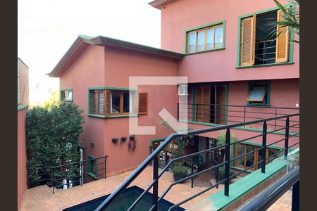 Casa à venda com 4 quartos, 450m² em Jardim Panorama, São Paulo