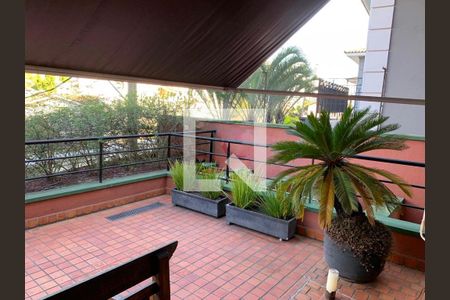 Casa à venda com 4 quartos, 450m² em Jardim Panorama, São Paulo
