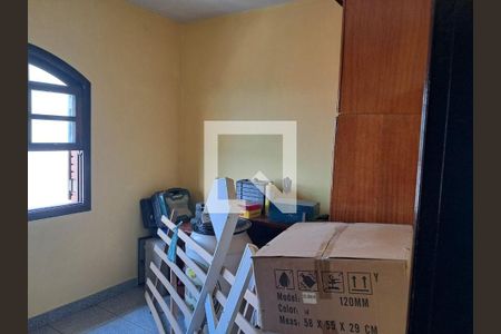 Casa à venda com 3 quartos, 252m² em Jardim Marek, Santo André