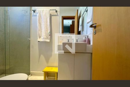 Banheiro da Suíte 2 de apartamento à venda com 4 quartos, 150m² em Cruzeiro, Belo Horizonte
