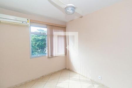 Quarto 1 de apartamento à venda com 2 quartos, 80m² em Vila Valqueire, Rio de Janeiro