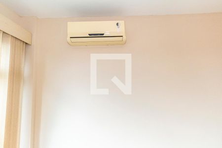 Quarto de Serviço de apartamento à venda com 2 quartos, 80m² em Vila Valqueire, Rio de Janeiro