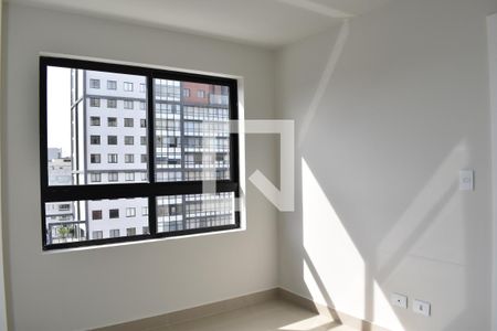 Quarto de kitnet/studio para alugar com 1 quarto, 28m² em Centro, Curitiba