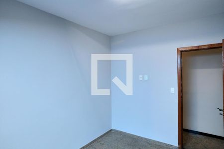 Quarto 2 de casa à venda com 3 quartos, 185m² em Nova Floresta, Belo Horizonte