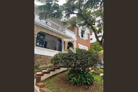 Fachada de casa à venda com 6 quartos, 400m² em Centro, Belo Horizonte