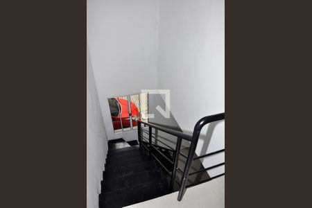 Escada Quartos de casa de condomínio para alugar com 2 quartos, 70m² em Casa Verde Alta, São Paulo