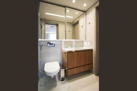 Banheiro da Suíte de apartamento para alugar com 1 quarto, 53m² em Vila Olímpia, São Paulo