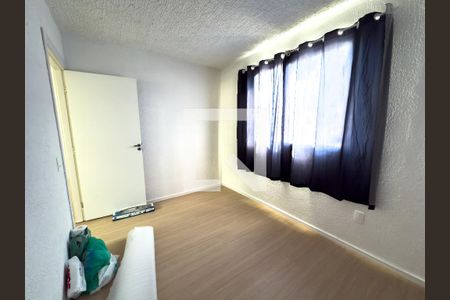 Quarto 1 de apartamento para alugar com 2 quartos, 45m² em Brás de Pina, Rio de Janeiro