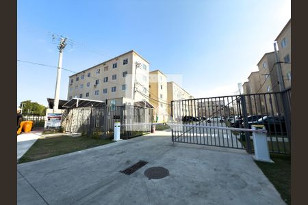 Fachada de apartamento para alugar com 2 quartos, 45m² em Brás de Pina, Rio de Janeiro