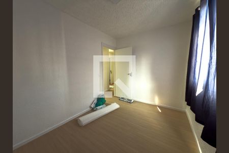 Quarto 1 de apartamento para alugar com 2 quartos, 45m² em Brás de Pina, Rio de Janeiro