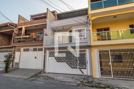 Fachada de casa à venda com 3 quartos, 179m² em Parque das Nações, Barueri